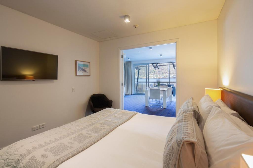 Absolute Lakefront Location - 3 Bedroom Apartment Queenstown Exterior foto